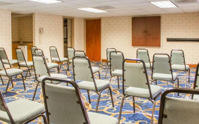 Econo Lodge Broken Arrow - Tulsa