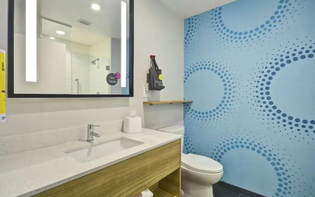 Tru by Hilton Chicopee Springfield