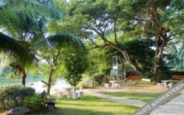 Rithima Srichumsaeng Riverside Resort