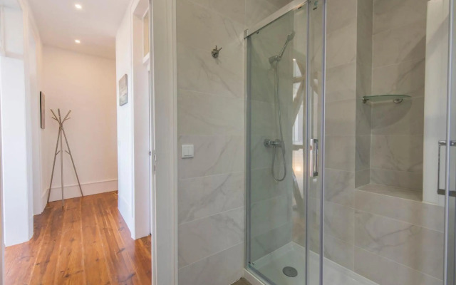 LovelyStay - Comfortable apartment with river views