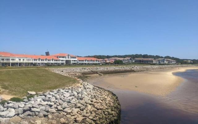 Appartement 200m de l'océan avec piscine extérieure