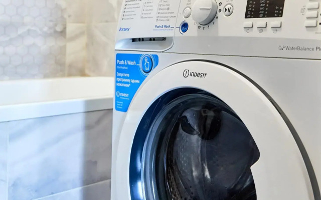 ZarаApartmеnts24 (Зара Апартаменты) на улице Вороницына 1 корпус 2