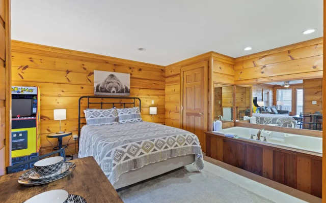 Suite at Dollywood Lane