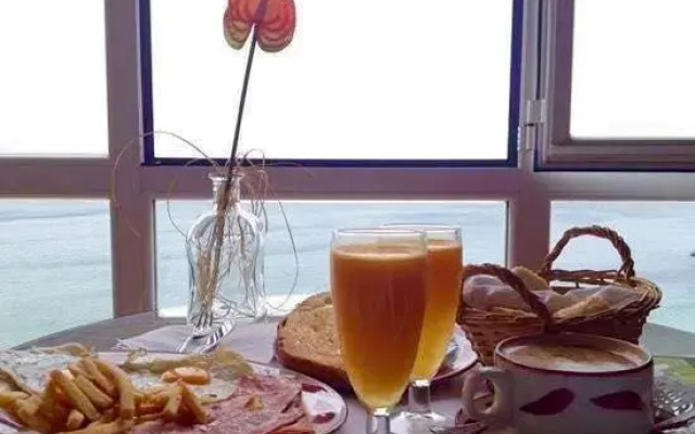 Отель El Castillo de los Locos