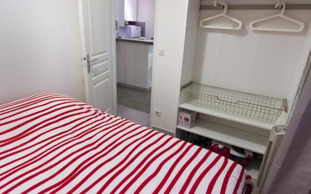 Petit Nid Douillet de LOpera