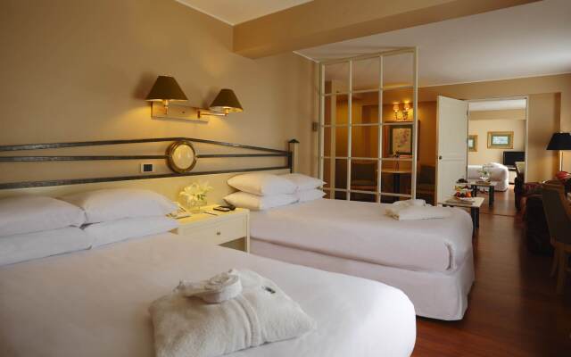 Suites del Bosque Hotel