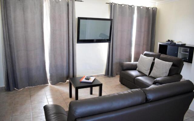 Villa Imogen with NEW HEATED SWIMMING POOL