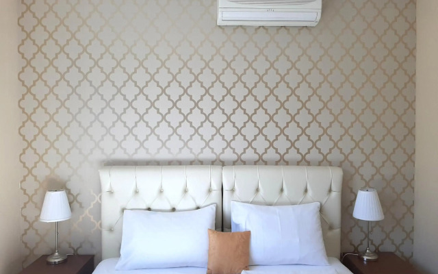 Trendy Deluxe Apartments