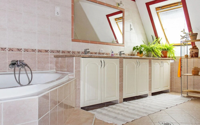 Colore Balatonm Riaf rd