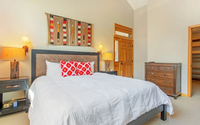 4515 Bighorn Road 4 Bedroom Home