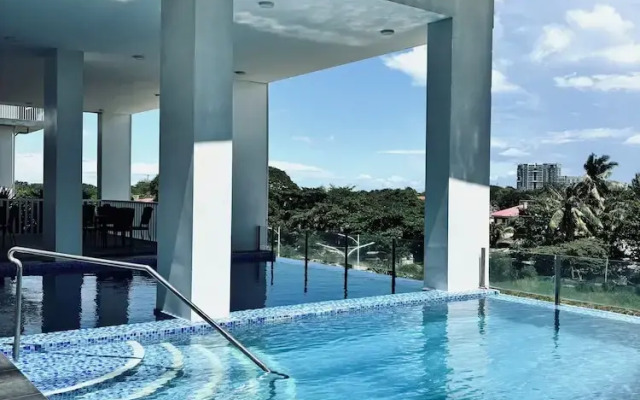 A Smooth & Cozy City Loft