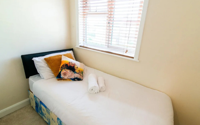 4br-7guests-freeparking-garden-wifi