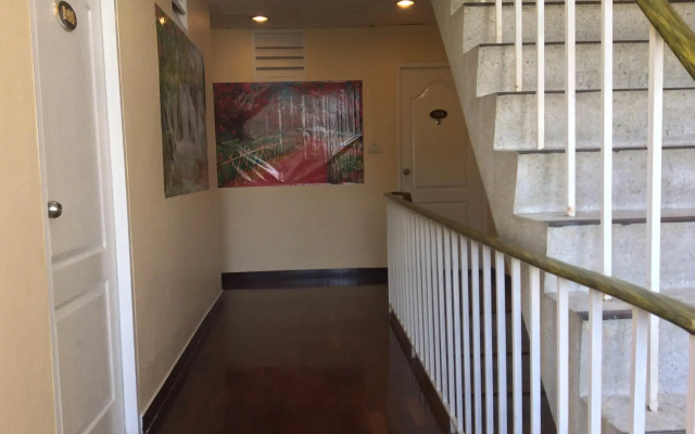 Chawan Room for Rent Hotel Bangkok