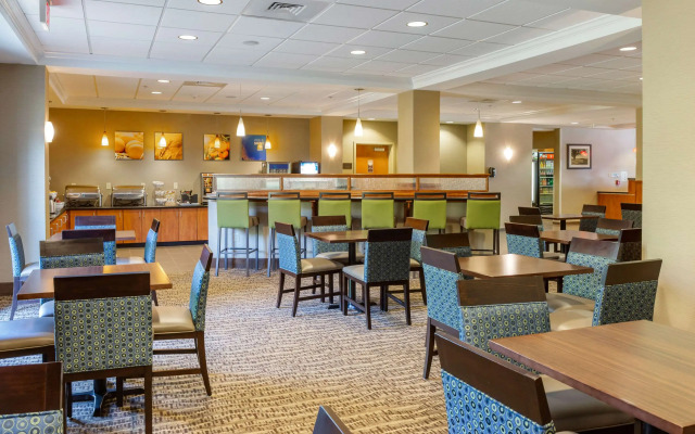 Comfort Suites Lancaster Amish Country