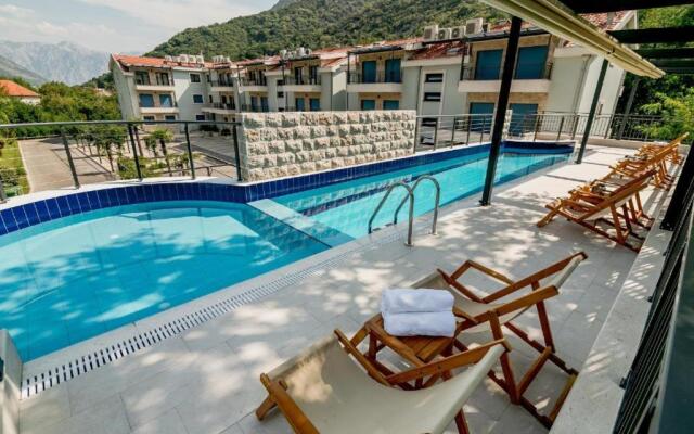 Green Bay Apartments Morinj