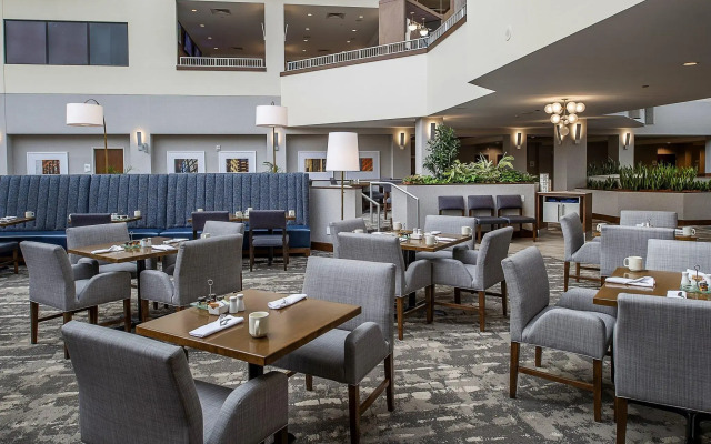 Crowne Plaza St. Louis Airport by IHG