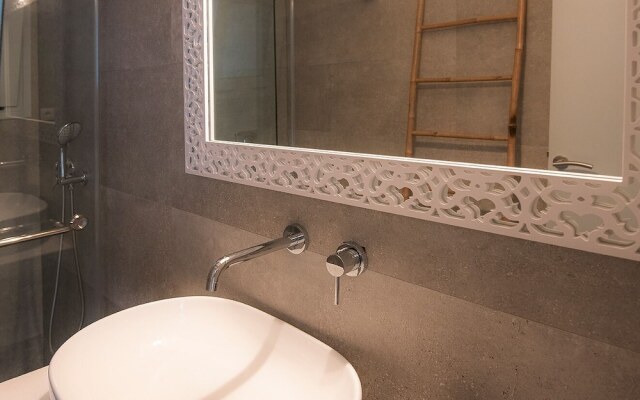 KHAMSA Mykonian Suites