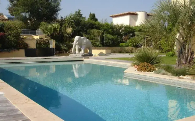 Villa Rose Hill