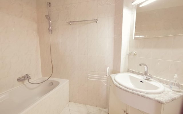 VANEAU Incroyable appartement avec jardin et vue mer