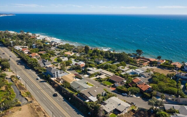 Sebastian by AvantStay | Malibu Home w/ Pool, Hot Tub & Ocean Views - Sleeps 16