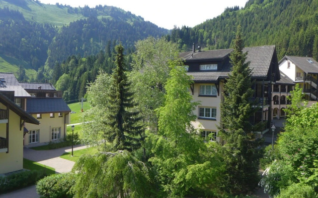 Antar s 2-pi ces 1378 Gruy res