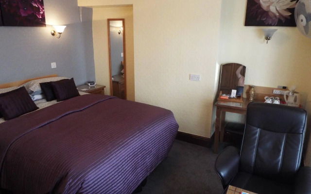 Maluth Lodge