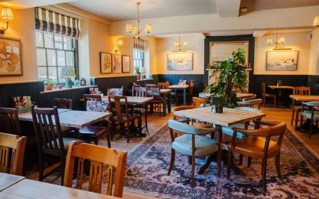 The Dolphin Hotel