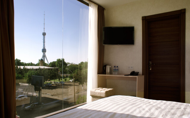 Friday Hotel