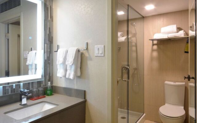 The Listel Hotel Vancouver