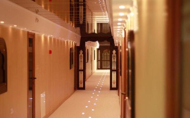 Апартамент Мая 220 СПА Хотел Свети Спас