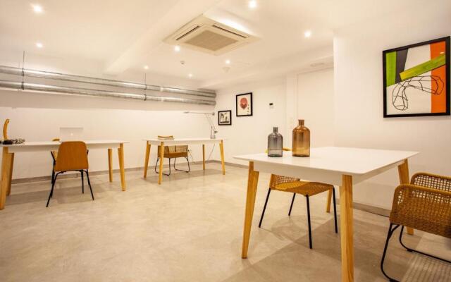 MyFlats Luxury Downtown