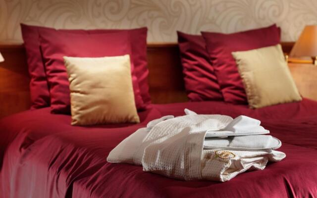 Harmony Hotel