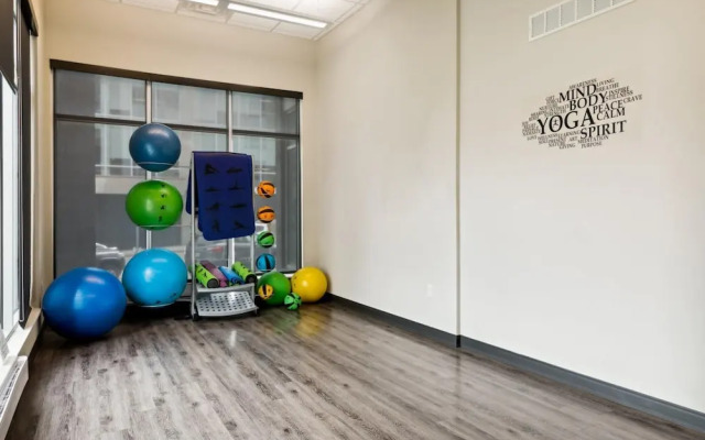 Milwaukee Beautiful Family 2BD 2BA Downtown Apartment