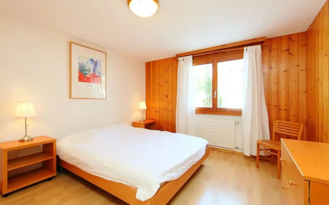 Azurite 12 Ollon in Ollon