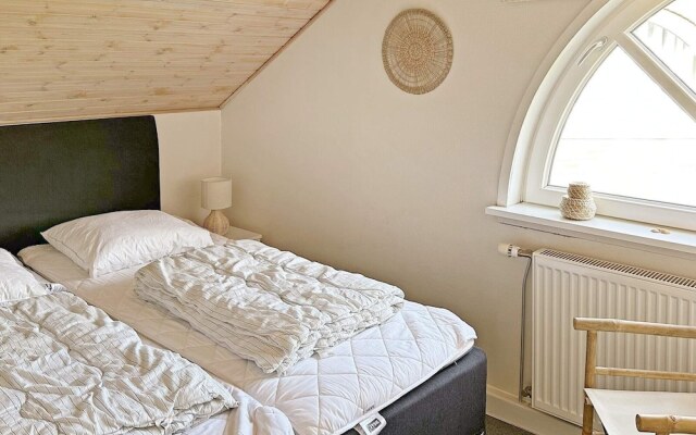 6 Person Holiday Home in Romo