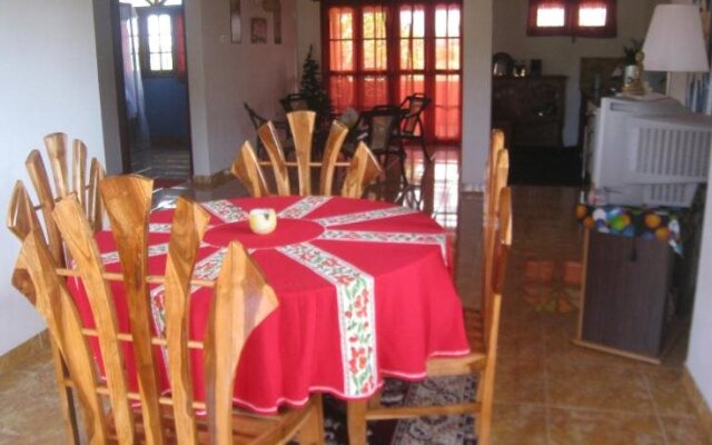 Villa Shwetha Guest House