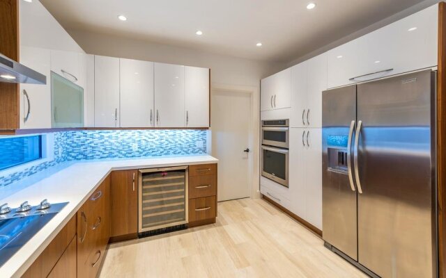 Miami World Rental - Venetian House