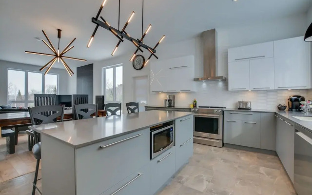 Le Rocher Mountain Rendez-vous Mont-Trem