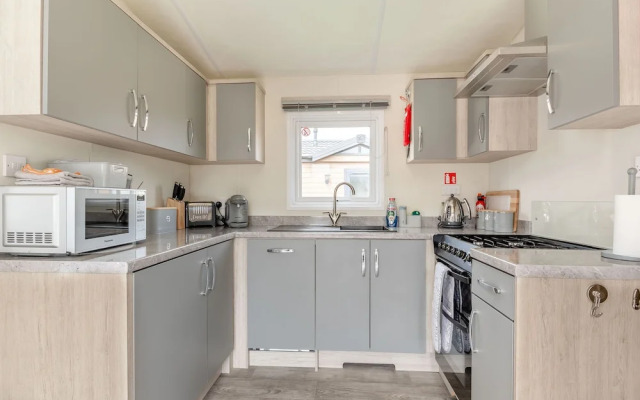 The Cotswold Holiday Lodge