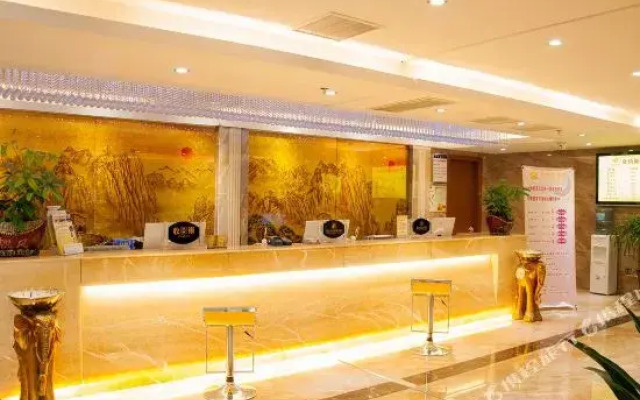 Lushanju Hotel (Central South University Branch)