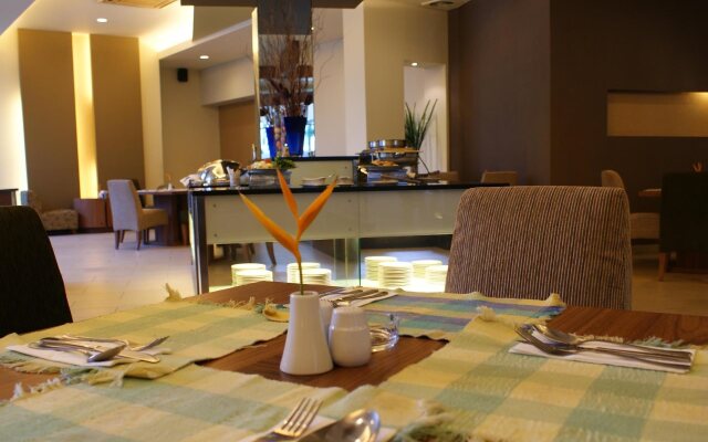 Grand Cikarang Hotel