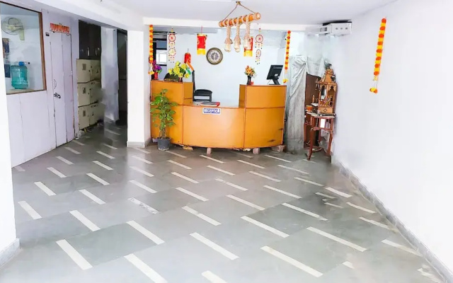 Roomshala 047 Hotel Jagannath