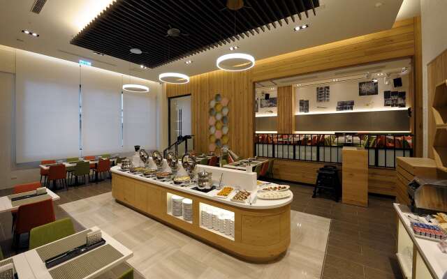 Golden Tulip Glory Fine Hotel