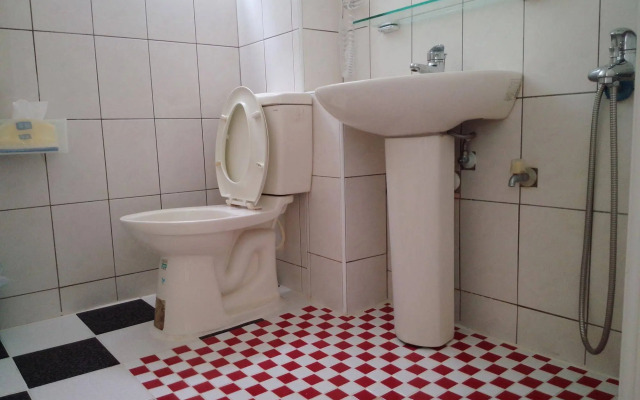 Caitlyn Hostel