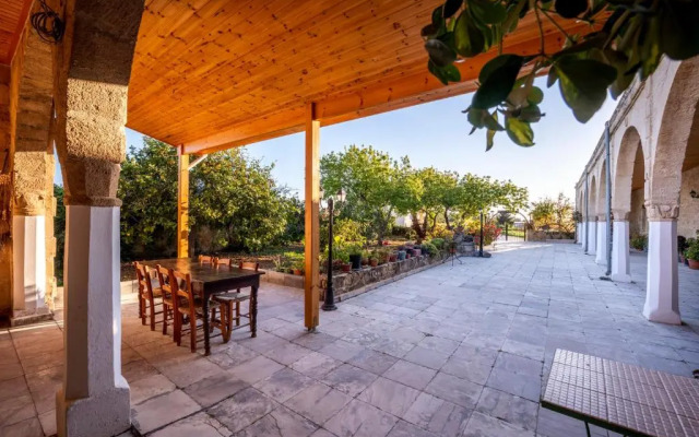 Revakll Ev Guest House