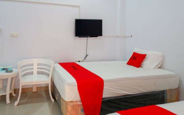 RedDoorz near Betoambari Airport Bau Bau