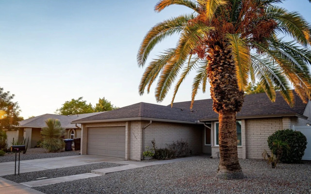 Mcnair Chandler 4 Bedroom Home by RedAwning