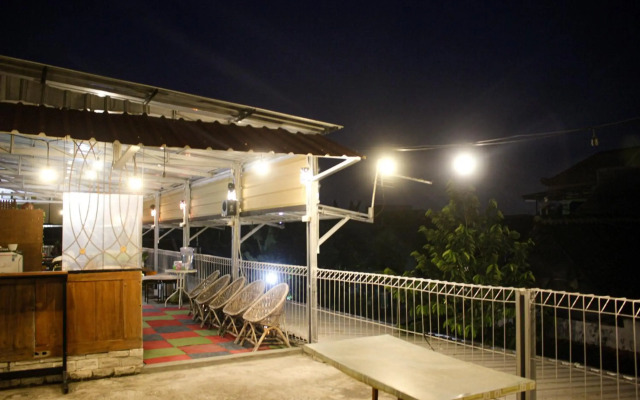 Super OYO Capital O 2258 Santana Syariah Guest House