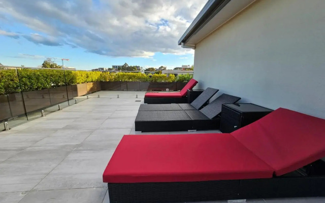 Studio 8 Residences - Adults Only