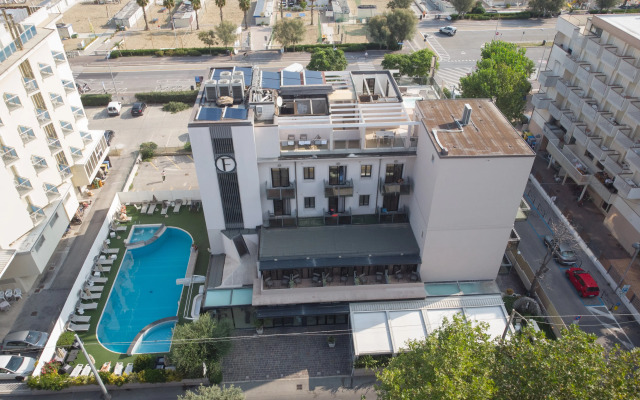 Ferretti Beach Hotel